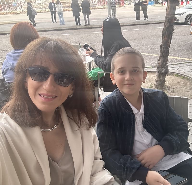 ნათია დიასამიძე ვაჟიშვილთან - საბასთან ერთად
