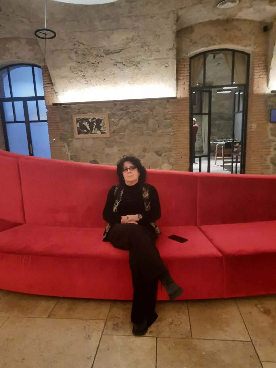 ირინე ოდიშარია